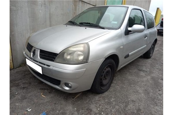 renault clio ii fase ii (b/cb0)(2001) del año 