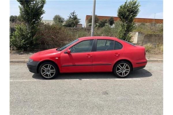seat toledo (1m2) del año 2001