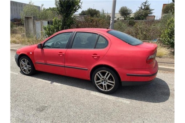 seat toledo (1m2) del año 2001