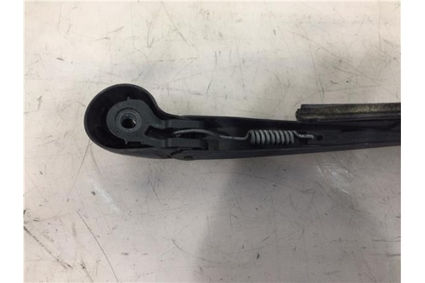Recambio de brazo limpiaparabrisas trasero para audi a3 (8l) 1.9 tdi ambiente referencia OEM IAM 8D9955407A  8D9955407 , AUDI