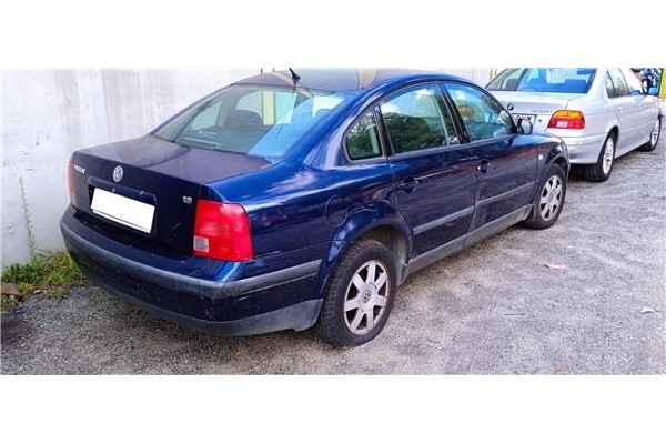 volkswagen passat berlina (3b2) del año 2000
