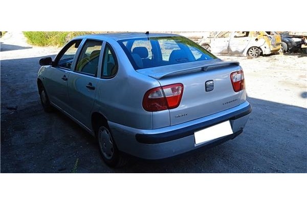seat cordoba berlina (6k2) del año 2001