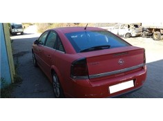 opel vectra c berlina del año 2004