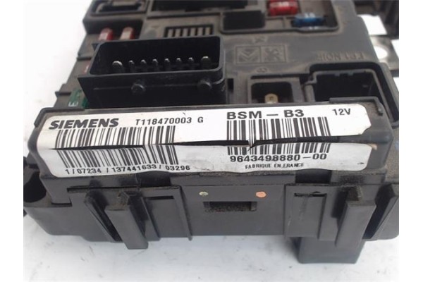Recambio de caja fusibles/rele para citroen c3 1.4 hdi referencia OEM IAM 9643498880  