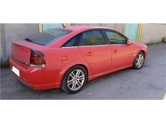 opel vectra c berlina del año 2004