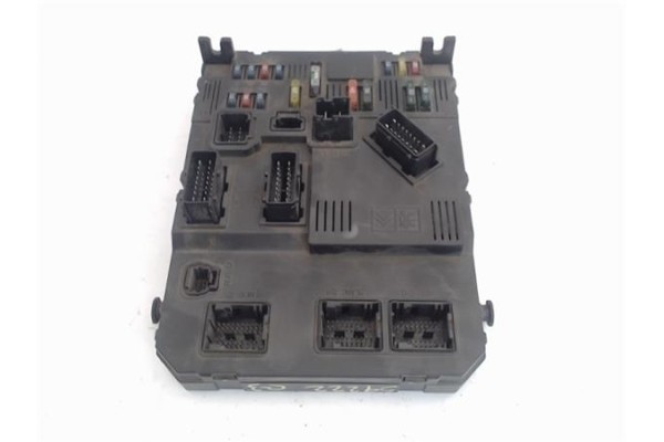 Recambio de caja fusibles/rele para citroen c3 1.4 hdi referencia OEM IAM 9653667380  