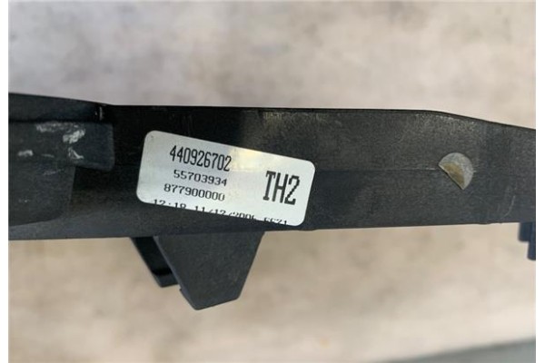 Recambio de electroventilador para opel corsa d 1.3 cdti referencia OEM IAM 440926702 877700020 