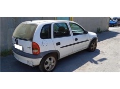 opel corsa b del año 2000