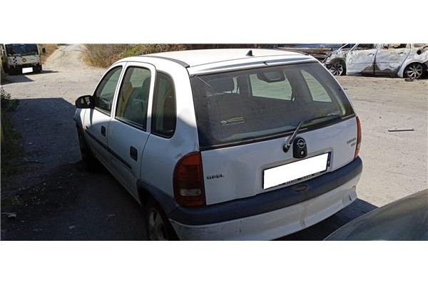 opel corsa b del año 2000