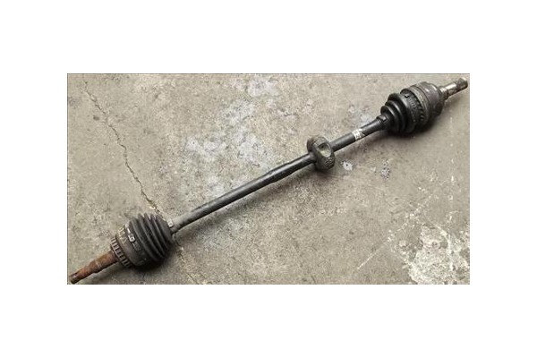 Recambio de palier delantero derecho para opel vectra b berlina 2.0 dti 16v referencia OEM IAM   