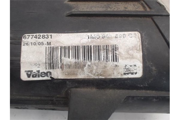 Recambio de faro antiniebla izquierdo para seat leon (1m1) referencia OEM IAM 1M0841699C 67742831 