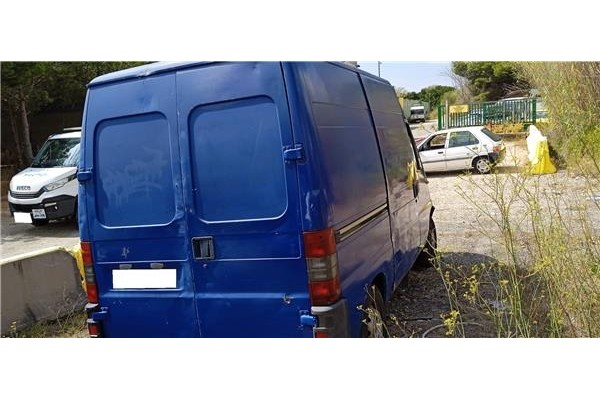 peugeot boxer furgón (230l) del año 2000