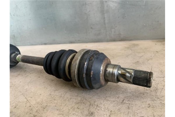 Recambio de palier delantero izquierdo para chevrolet kalos 1.4 16v referencia OEM IAM 391014F100  