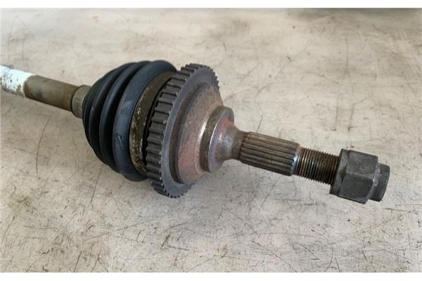 Recambio de palier delantero derecho para peugeot 206 + 1.4 básico referencia OEM IAM 3273 YC 6807 3272XJ , PEUGEOT | 3273YE , P