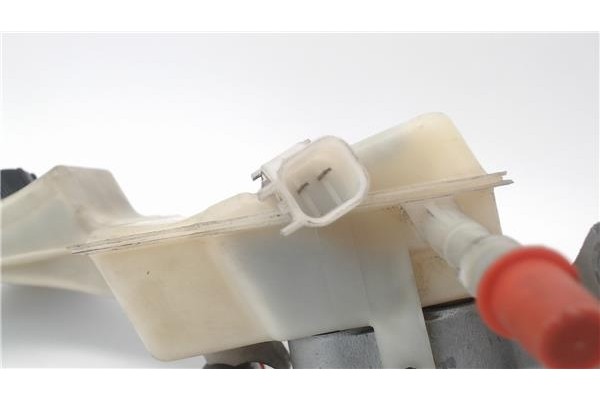 Recambio de bomba freno para mazda 3 sedán (bk) 1.6 di turbo referencia OEM IAM 3350886441  
