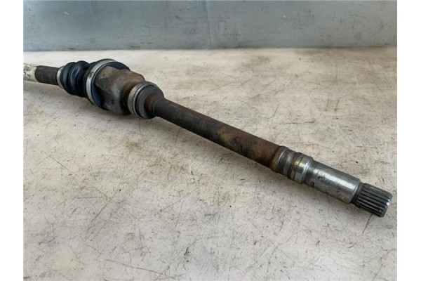 Recambio de palier delantero derecho para renault kangoo 4x4 1.9 rapid referencia OEM IAM 7700106018  