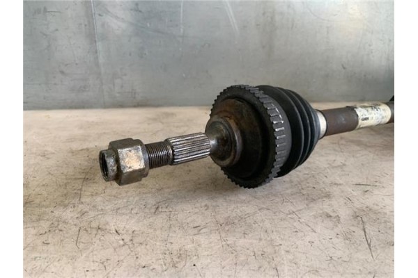 Recambio de palier delantero derecho para renault kangoo 4x4 1.9 rapid referencia OEM IAM 7700106018  