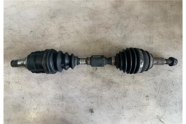 Recambio de palier delantero izquierdo para toyota avensis berlina (t25) 2.2 d-4d executive berlina (5-ptas.) referencia OEM IAM