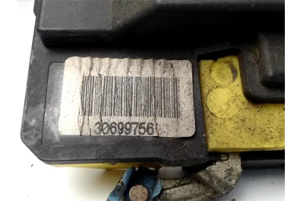Recambio de cierre electromagnetico trasero derecho para volvo s60 berlina 2.4 referencia OEM IAM 30699756  