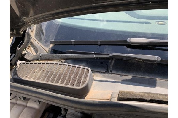 Recambio de brazo limpiaparabrisas delantero derecho para ford c-max (cb7) 1.0 trend referencia OEM IAM 1899696  