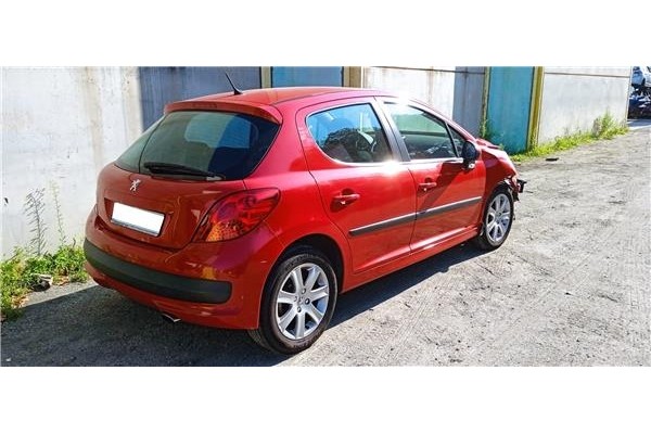 peugeot 207 del año 2009