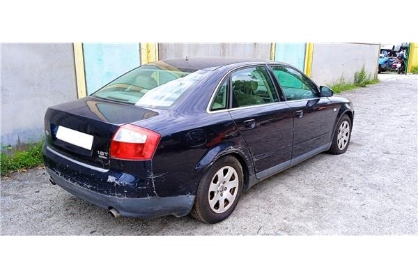 audi a4 berlina (8e) del año 2001