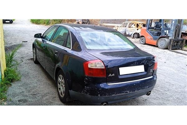 audi a4 berlina (8e) del año 2001