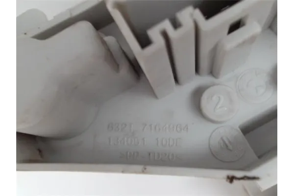Recambio de portalampara porton trasero derecho para bmw serie 1 berlina (e81/e87) 2.0 118d referencia OEM IAM 63217164964 13405