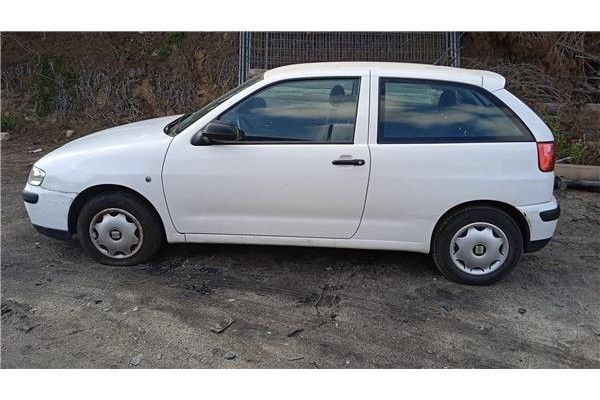 seat ibiza (6k1) del año 2001