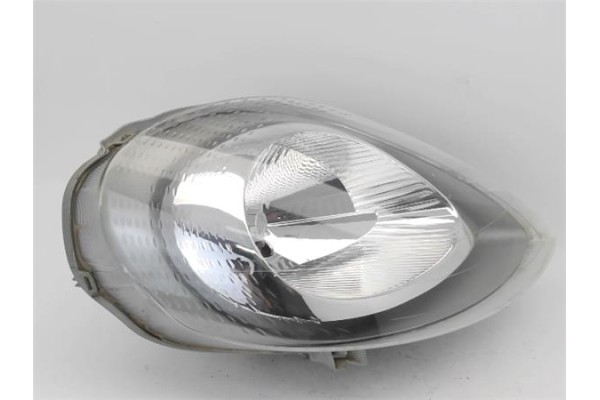 Recambio de faro delantero dcho para renault trafic ii furgón (fl) 2.5 dti referencia OEM IAM 7700311372  