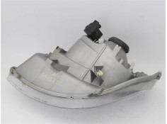 Recambio de faro delantero dcho para renault trafic ii furgón (fl) 2.5 dti referencia OEM IAM 7700311372  