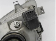 Recambio de faro delantero dcho para renault trafic ii furgón (fl) 2.5 dti referencia OEM IAM 7700311372  