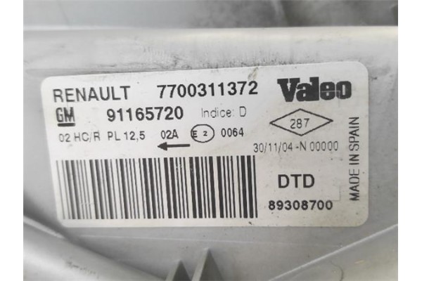 Recambio de faro delantero dcho para renault trafic ii furgón (fl) 2.5 dti referencia OEM IAM 7700311372  