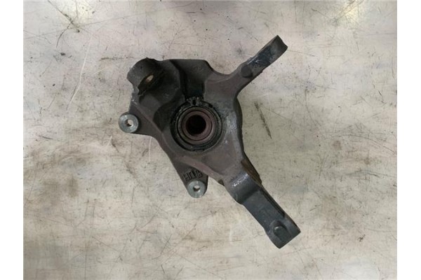 Recambio de mangueta delantero izquierda para renault trafic ii furgón (fl) 2.5 dci 145 (fl0j) referencia OEM IAM 78494160 82002