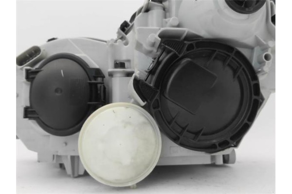 Recambio de faro delantero dcho para mercedes-benz clase c (bm 203) berlina 2.2 200 cdi (203.004) referencia OEM IAM A2038200261