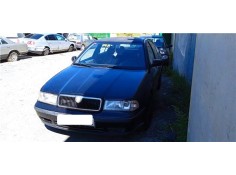 skoda octavia berlina (1u2) del año 2000