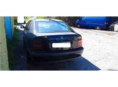 skoda octavia berlina (1u2) del año 2000