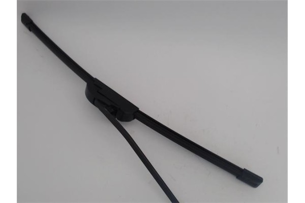 Recambio de brazo limpiaparabrisas delantero derecho para citroen c3 1.4 hdi referencia OEM IAM 6429V0  