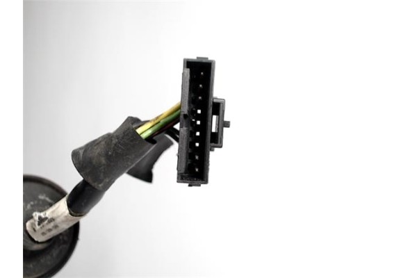 Recambio de retrovisor electrico izquierdo para opel zafira 1.6 referencia OEM IAM 13131969 471531 