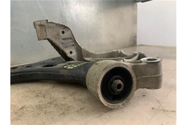 Recambio de brazo inferior delantero izquierdo para volkswagen transporter iv furgón (70xa) 1.9 td referencia OEM IAM 7D0407151A