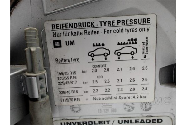Recambio de tapa exterior combustible para opel zafira 1.6 referencia OEM IAM 182823 93185623 