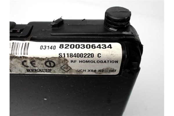 Recambio de caja fusibles/rele para renault megane ii (bm0/1_, cm0/1_) 1.5 dci (bm0f, cm0f) referencia OEM IAM 8200306434 S11839