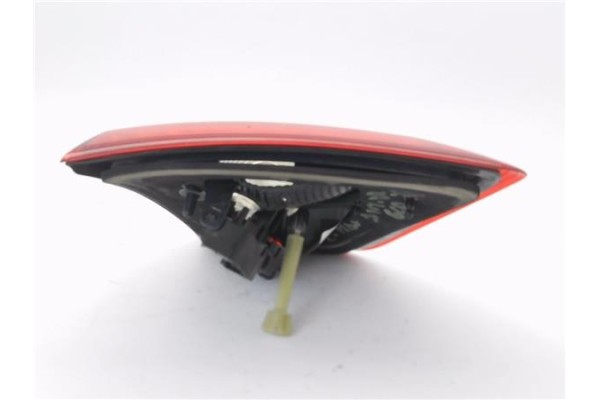 Recambio de piloto porton trasero derecho para ford c-max (cb7) 1.0 trend referencia OEM IAM AM5113A602BF 2035591 