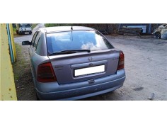 opel astra g berlina del año 2004