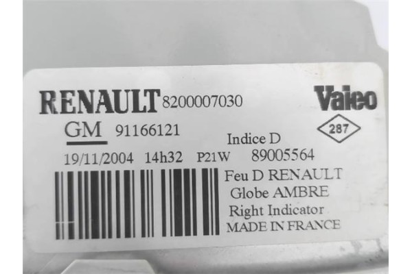 Recambio de intermitente delantero dcho para renault trafic ii furgón (fl) 2.5 dti referencia OEM IAM 8200007030  