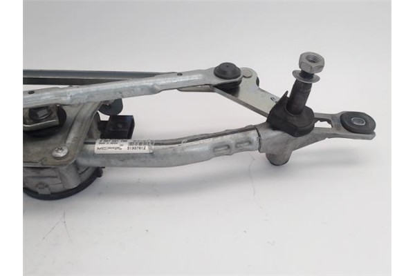 Recambio de motor limpiaparabrisas delantero para fiat 500x (334) 1.6 urban referencia OEM IAM 51937612 3397021788 
