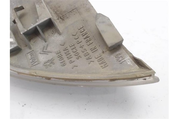 Recambio de intermitente delantero dcho para citroen saxo referencia OEM IAM   