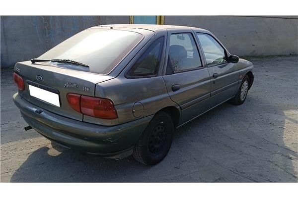 ford escort vi (gal) del año 1995