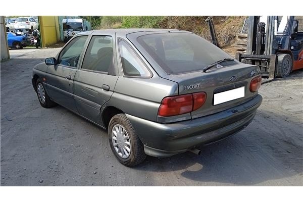 ford escort vi (gal) del año 1995