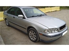 volvo s40 berlina del año 1999